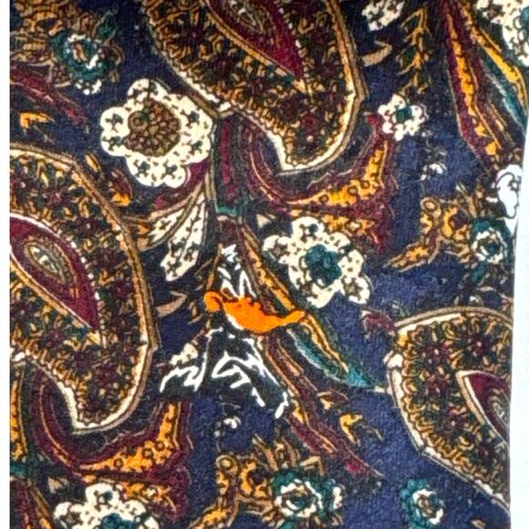 Vintage LOONEY TUNES Paisley 1993 Necktie Bugs Bunny Daffy Duck Sylvester 50" - Picture 2 of 6